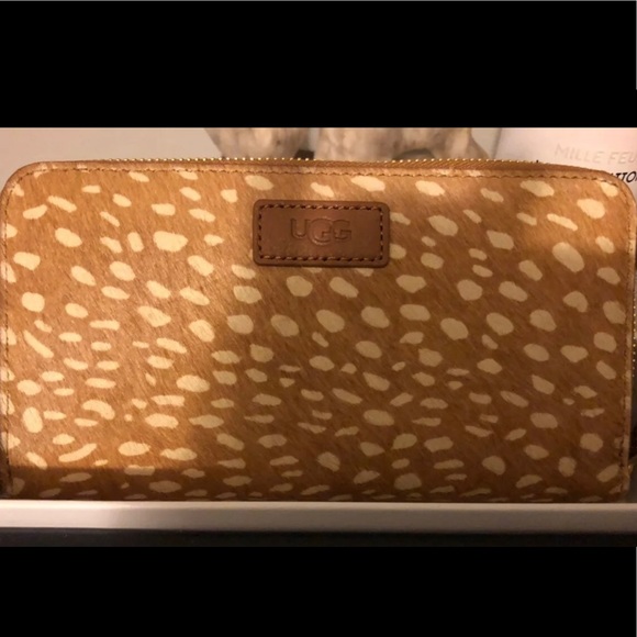 UGG Idyllwild zip around wallet - Picture 4 of 8